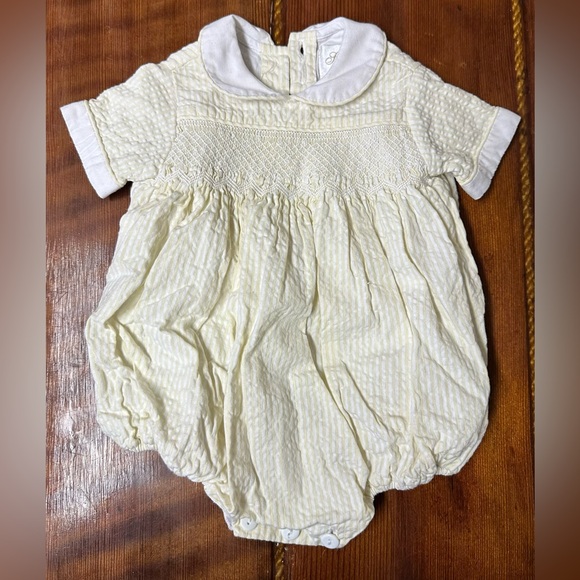 Strasburg Yellow/White Hand Smocked Bubble for Newborn - Picture 7 of 11